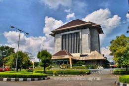 Gedung BI Semarang (sumber: seputarsemarang.com)