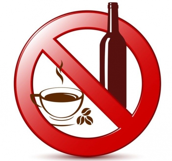 ilustrasi no kafein dan no alkohol| i1.wp.com/www.medioku.com