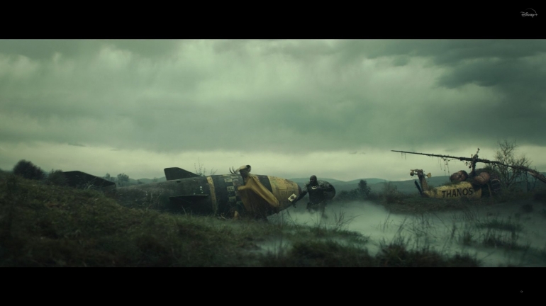 Helicopter bertuliskan Thanos muncul di episode kelima Loki. Sumber : Disney+