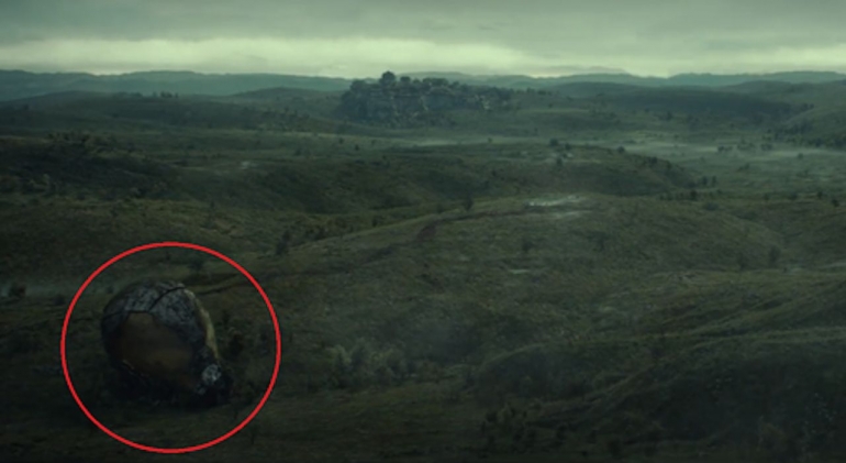 Helm raksasa Yellow Jacket ada di The Void. Sumber : Collider