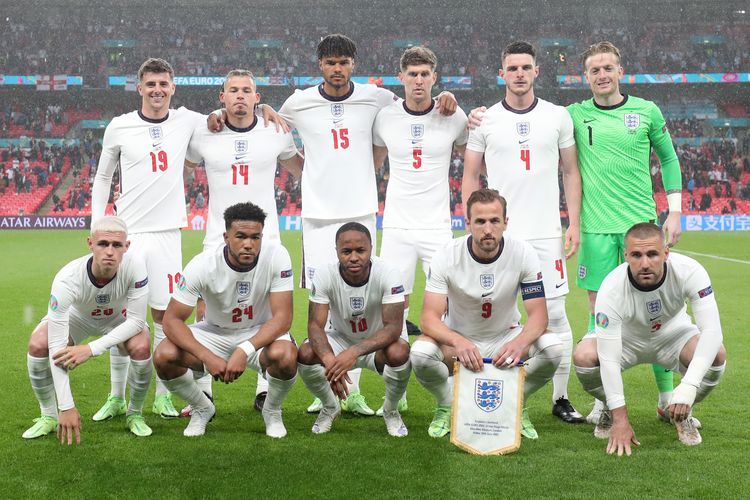 Skuad Inggris ini minimal bisa bertahan sampai Euro 2024. Sumber: @UEFA/Alex Morton/via Kompas.com