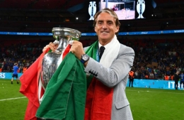 Roberto Mancini ssukses poles Italia. (Foto: AFP/Catherine Ivill)