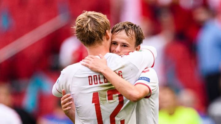 Dolberg & Damsgaard, bintang muda timnas Denmark. (via sportjeu.com)