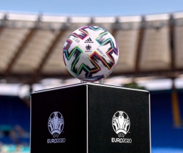Bola resmi EURO 2020. (via Instagram.com/Euro2020)