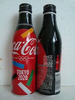 Kaleng Coca-Cola yang berbentuk botol, dengan desain Olimpiade Tokyo 2020. Jika aku disana, pasti aku belu. Dibawa ke Jakarta, dengan isiyang sudah habis, tetapi kalengnya aku koleksi/www.ebay.com