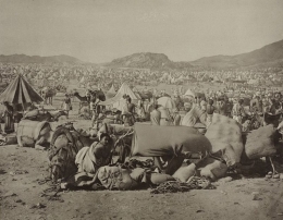 Suasana Padang Arafah pada 1889 hasil dokumentasi Sayyid Abdul Ghaffar menggunakan kamera Snouck Hurgronje (ilmfeed.com)