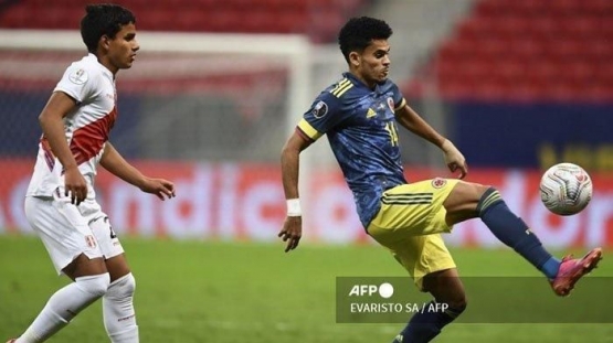 Kolombia patut bersyukur dengan penampilan cemerlang Diaz (kanan). Sumber: AFP/Evaristo Sa/via Tribunnews.com