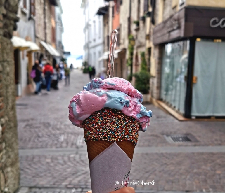 Ice cream di kota tua Sirmione | foto: HennieTriana