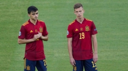 Pedri dan Dani Olmo (kanan) akan tampil membela Spanyol di sepak bola Olimpiade 2020. Pedri dan Olmo bermain bagus saat memperkuat Spanyol di Euro 2020. Pedri bahkan jadi pemain muda terbaik/Foto: https://www.90min.com/