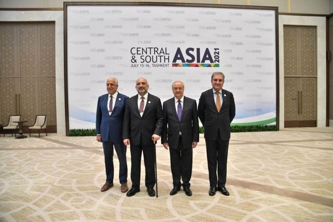 Foto Bersama Keempat Pemimpin. Sumber Gambar: Kementerian Luar Negeri Uzbekistan