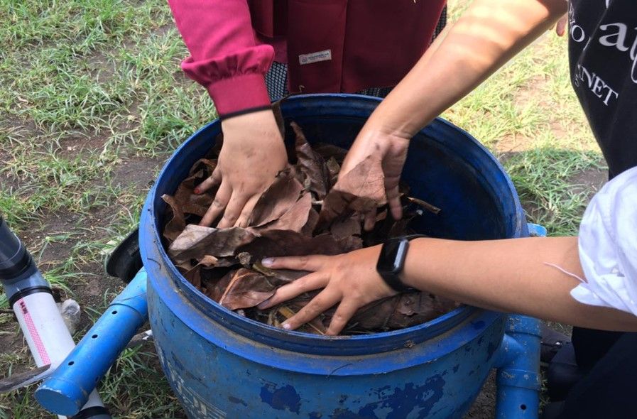 Program Pengolahan Sampah Organik Menjadi Pupuk Kompos Sebagai Salah ...