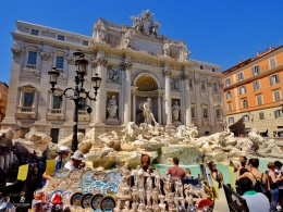 Trevi Fountain- Roma. Sumber: Dokumentasi pribadi