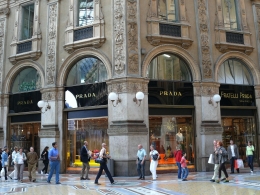 Butik Prada di Galleria Milan. Sumber: Dokumentasi pribadi