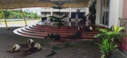 Rektorat UNIPA yang dirusak oleh mahasiswa | Dok Info Kejadian Manokwari & Papua Barat https://www.facebook.com/groups/286745551812748/permalink/11732