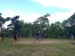 Pendampingan Latihan Bola Voli oleh Mahasiswa KKN UM/Dokpri