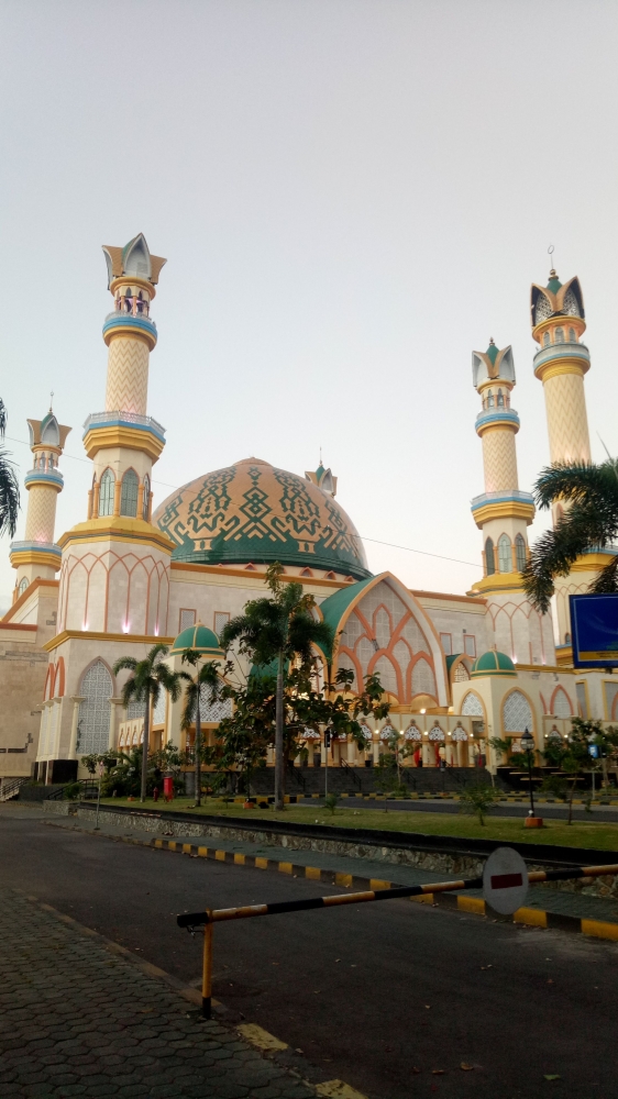 Masjid Hubbul Wathan Islamic Centre (Dokumentasi Pribadi)