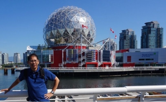 Latar Belakang Gedung Science World di Vancouver | Koleksi Foto Iffat Mochtar