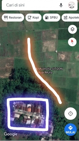 Kotak ungu adalah pemukiman saya tinggal, garis oranye adalah saluran irigasi dari sungai tersebut (tangkapan layar dan editing pribadi)
