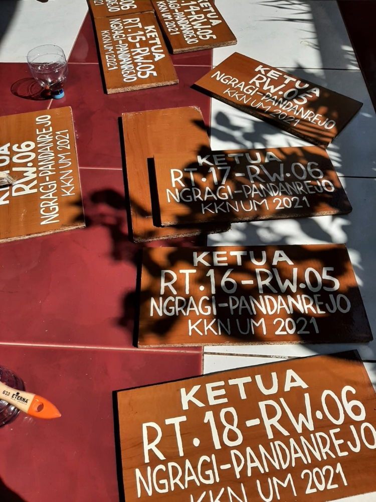 proses pembuatan plakat (Dokpri)