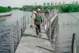 Aktivitas nelayan paska memancing di siang hari. (Jonas/Mahasiswa)