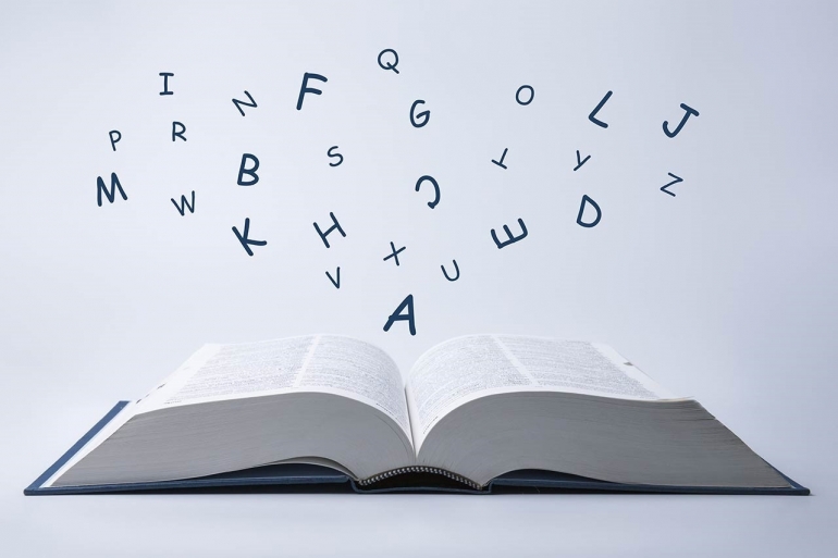 Syarat sebuah bahasa masuk ke dalam KBBI | Sumber: Shutterstock via kompas.com