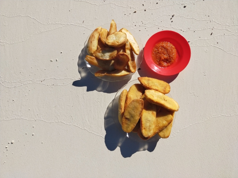 Pisang Goreng Enbal Khas Kepulauan Kei yang Terbuat dari Singkong ...