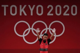 Eko Yuli Irawan meraih medali perak di Olimpiade Tokyo 2020 (foto:kompas.com/sigidkurniawan) 