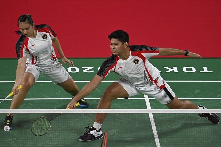 Pasangan ganda campuran Indonesia, Praveen/ Melati di ajang Olympiade Tokyo 2020 (AFP/ Kompas.com)
