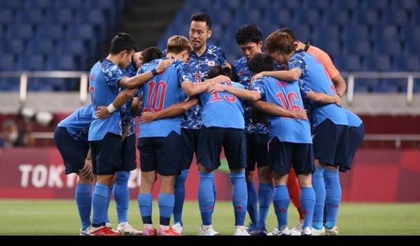 Keberhasilan Jepang Melaju ke Perempat Final, Tak Lepas dari Peran Penting Kapten Tim Mereka, Maya Yoshida - Sumber : kompas.tv