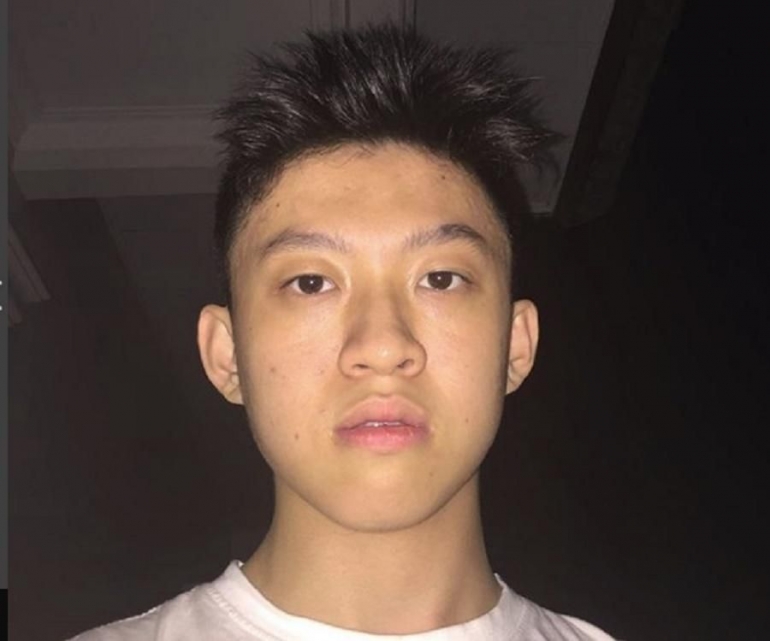 Rich Brian (thefamouspeople.com)