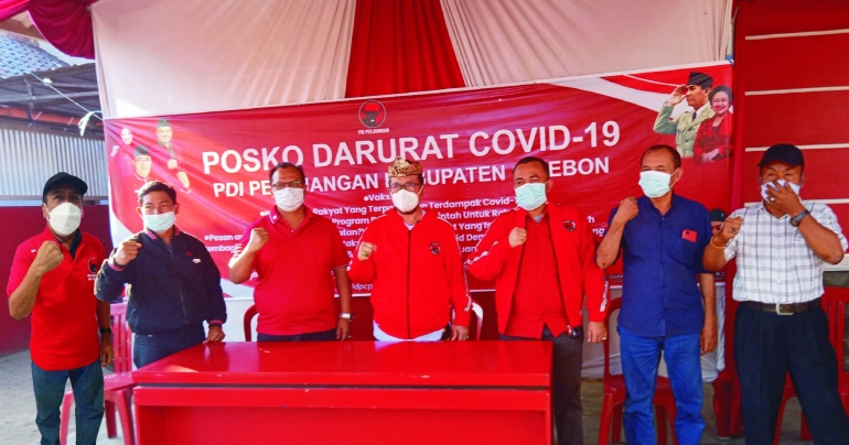 Tiga Pilar PDI Perjuangan Kab. Cirebon saat rilis kegiatan di Posko darurat Covid-19 (doc.foto infokom)