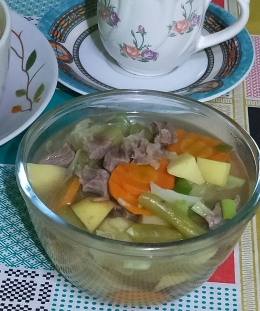 Gambar 1, Sup Daging Sapi [Foto: Siti Nazarotin]