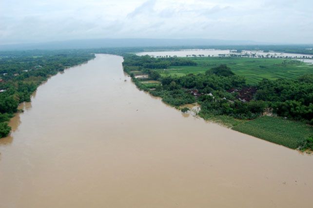 Ilustrasi, Sungai Bengawan Solo. Sumber: Surabaya.net