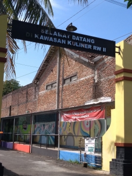 Lokasi Pasar Kuliner Kampung Tematik Kuliner RW 02 yang terlihat sepi sejak diberlakukannya kebijakan PPKM awal Juli lalu/Dokpri