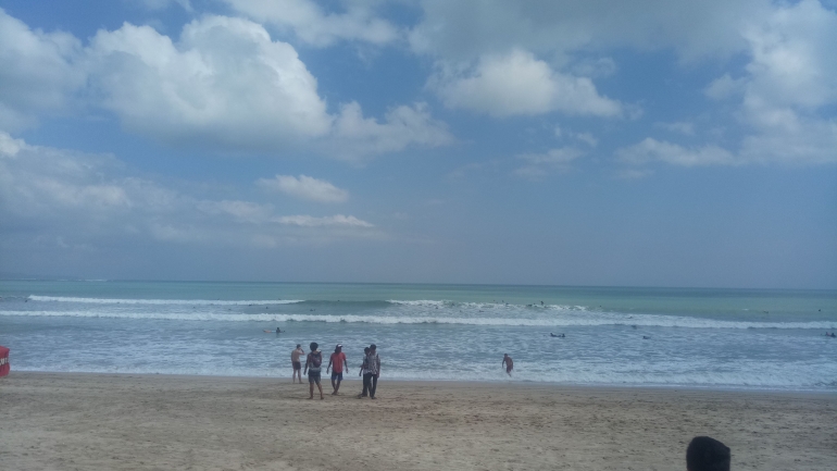 Pantai Kuta, Bali (Dokumentasi Pribadi)