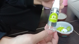 Foto hand sanitizer yang dibuat oleh Mahasiswa KKN Undip di Desa Waru/dokpri