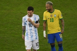 Messi (Argentina) dan Neymar (Brasil). Sumber foto: AFP/Mauro Pimentel via Kompas.com