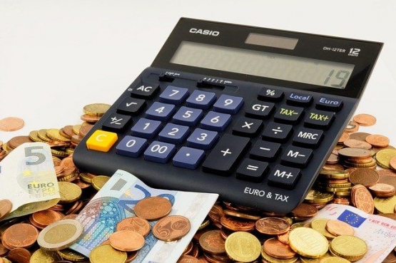Gambar ilustrasi mengelola keuangan (Foto : pixabay.com)