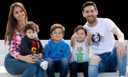 Lionel Messi dan Keluarganya. Sumber: www.messi.com