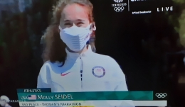 Pelari maraton USA, Molly Seidel, peraih medali perunggu. Dok. Pribadi.