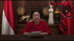 Ibu Mega menyampaikan Ucapan Selamat pada Ultah PKC ke-100 tahun (Sumber; Youtobe)