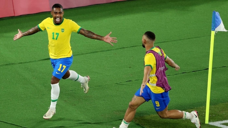 Malcom, sang pencetak gol kemenangan bagi Brasil di partai final: getty images