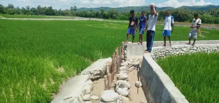 Proyek irigasi di Desa Tuakole, Kabupaten TTS tahun 2020 yang dikerjakan asal jadi | Sumber: liputan4.com