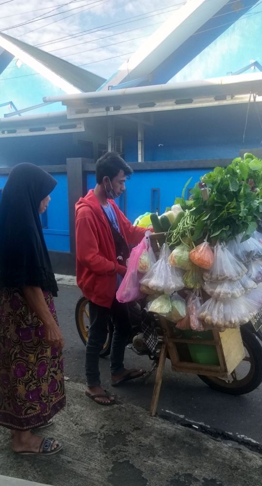 Salah satu pedagang sayur Keliling (Dokpri)