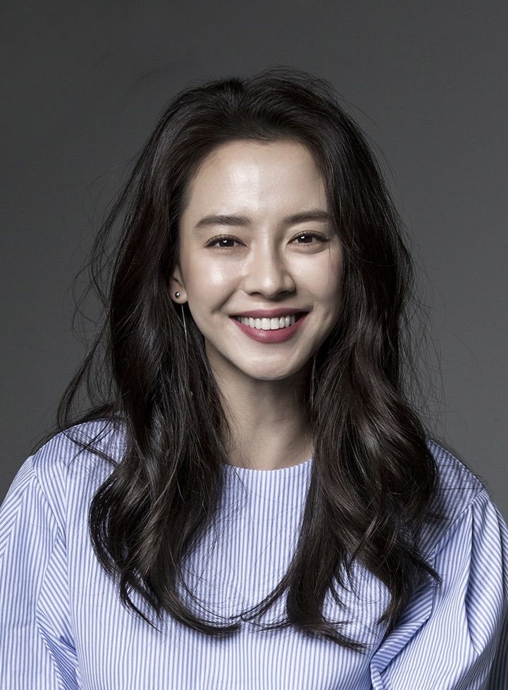 Mbak Song Ji Hyo, Cantik kali, Kan? (Sumber: Asian Wiki)