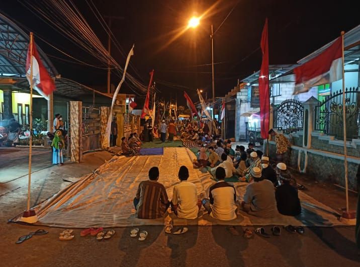 Potret kerukunan warga saat malam 1 Muharram