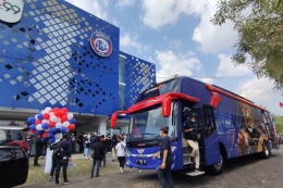 (Bus Mewah Hadiah Presiden Arema FC/Foto: GenPi)