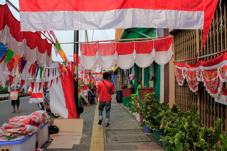 Suasana sepi pengunjung di Pasar Jatinegara pada sore hari. (Jonas/Mahasiswa)