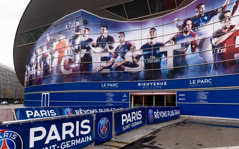 Paris Saint-Germain, klub Prancis yang bukan milik Prancis. (Foto: Bitcoinist Online)