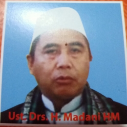 Ustadz H. Madani Madalih Pimpinan Kuliah Subuh Ahad Jakarta Selatan dan Depok (dkp)